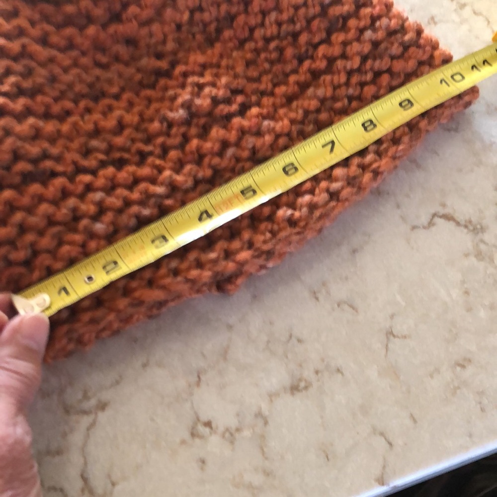 Cute Rust Beanie NWOT - Picture 5 of 7